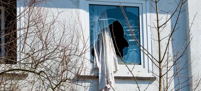 Storm Window Installation Contractors in Winter Garden, FL